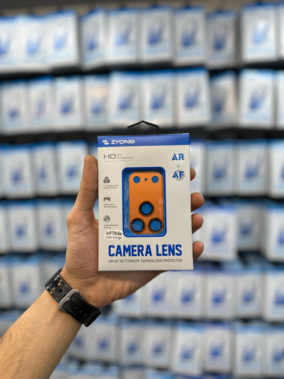 خرید محافظ لنز یک تکه فلزی آیفون 17 پرو مکس نارنجی برند Zyons